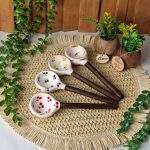 ملاقه سرامیکی گل‌دار